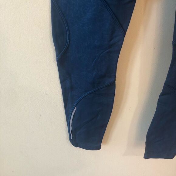 NWOT  Lululemon Cold Pacer HR Tight 27” - Picture 10 of 11